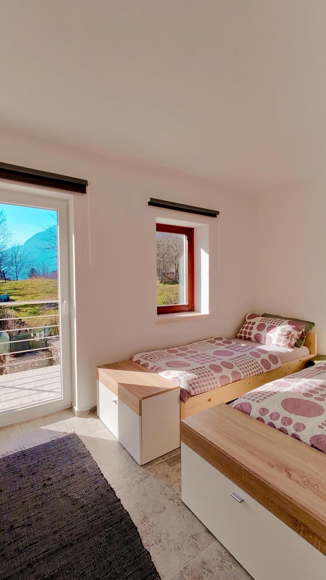 Soca Home Bovec Cameră foto