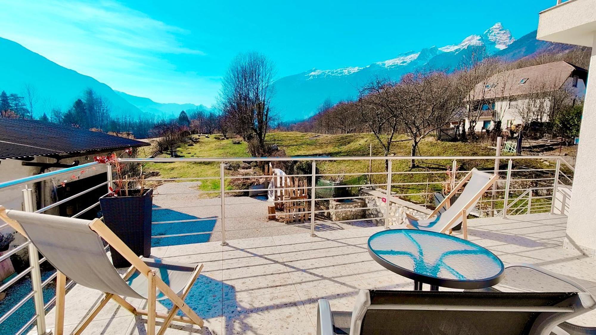 Soca Home Bovec Cameră foto